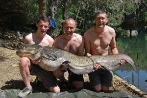 Steve and Mike giving Sam a hand with his 90lb monster